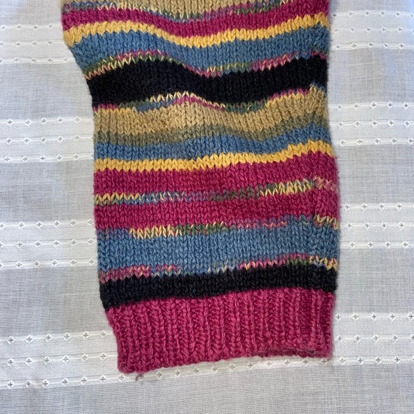 Vintage 90s Lizwear Western Aztec Boho Knitted Sweater Fuchsia Black Size Small - Picture 11 of 11